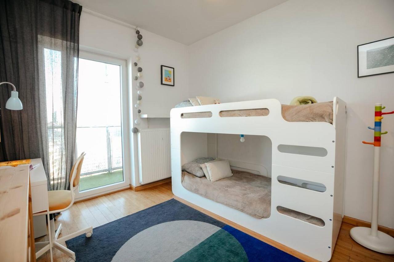 Dwupoziomowy, Rodzinny Apartament. Ochrona, Garaz. Варшава Экстерьер фото