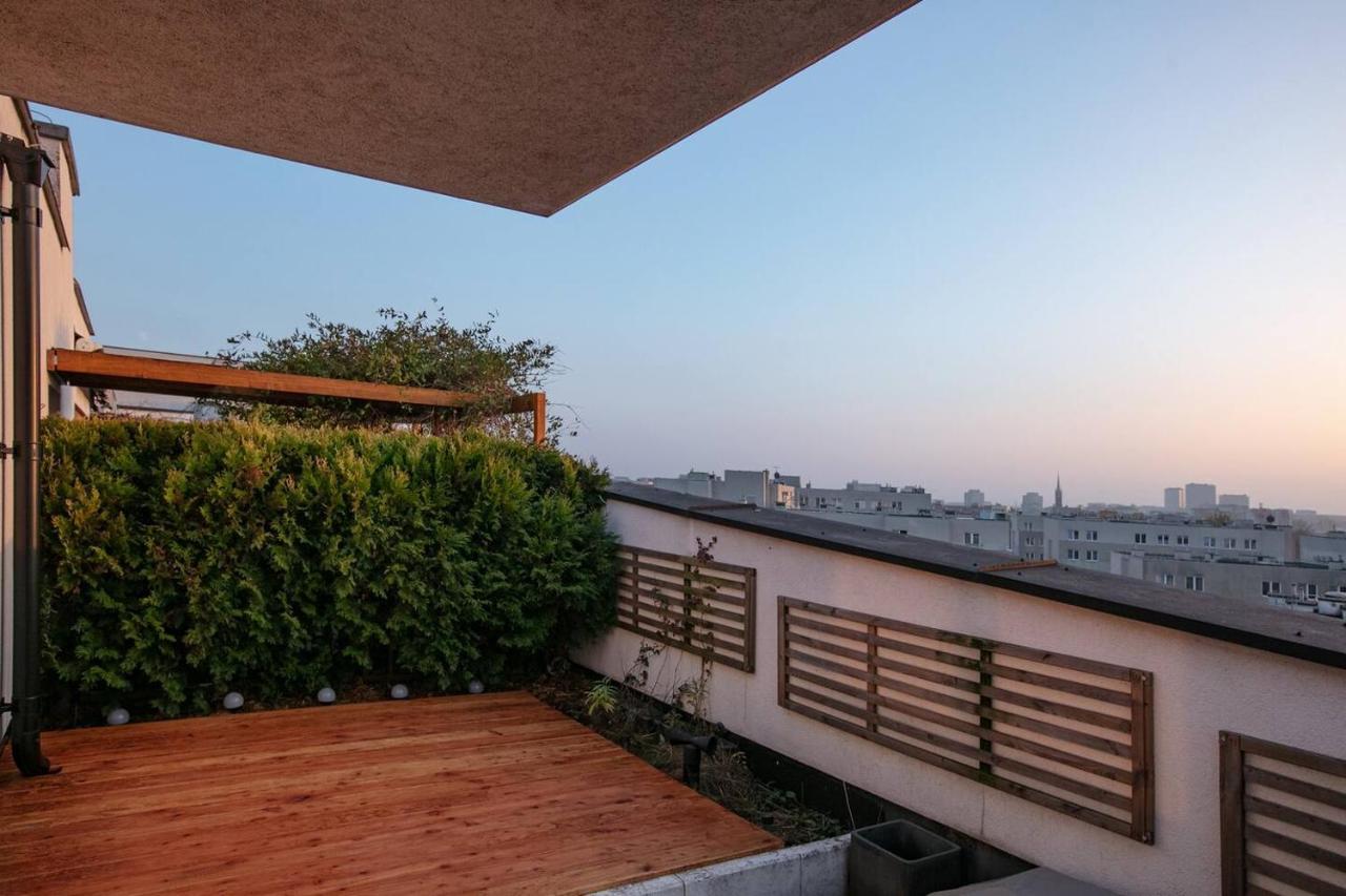 Dwupoziomowy, Rodzinny Apartament. Ochrona, Garaz. Варшава Экстерьер фото
